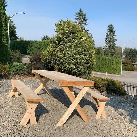 Mountain Retreat 3 Bedroom Garden House Near Heritage Park, Coliseum , Hwy 1, Fishing, Cultus Lake Chilliwack Exterior photo